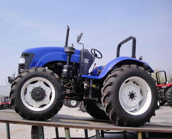 曲阜到老撾—拖拉機(jī)散貨船海運(yùn)