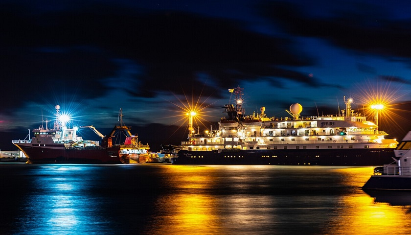 上海大型散貨船