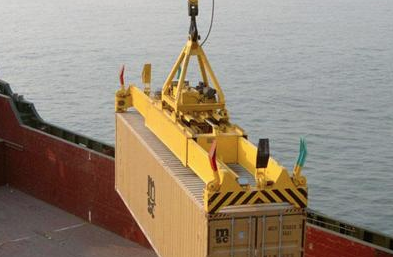 在選擇散貨船貨代公司時(shí)，有哪些方面是要考慮的？