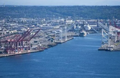 散貨船貨代如何更好地為客戶服務(wù)？