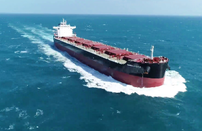 作為海運(yùn)的重要組成部分，散貨船裝卸時(shí)要注意哪些問題