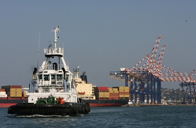 上海大型散貨船是國際貿(mào)易的鏈接者和具有一定的重要性