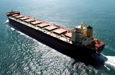 散貨船將繼續(xù)發(fā)揮獨特優(yōu)勢，為全球貿(mào)易的發(fā)展注入新的活力