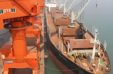 貨代船公司負(fù)責(zé)管理供應(yīng)鏈中的海運(yùn)環(huán)節(jié)，確保貨物安全