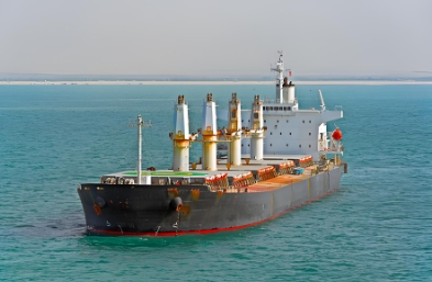 散貨船能夠促進(jìn)國(guó)際貿(mào)易與經(jīng)濟(jì)發(fā)展的作用以及保障國(guó)家能源安全與戰(zhàn)略物資供應(yīng)的重要性