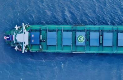 散貨船海運(yùn)企業(yè)應(yīng)不斷提升自身競(jìng)爭(zhēng)力和服務(wù)水平，加強(qiáng)國(guó)際合作與交流