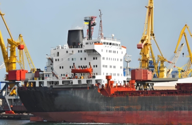 上海大型散貨船的運營現(xiàn)狀、優(yōu)勢特點、面臨的挑戰(zhàn)及未來發(fā)展趨勢