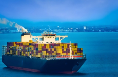 上海大型散貨船作為航運(yùn)業(yè)的巨擘和綠色轉(zhuǎn)型的先鋒，在全球航運(yùn)業(yè)中發(fā)揮著舉足輕重的作用