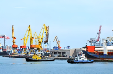 上海大型散貨船的發(fā)展現(xiàn)狀、技術(shù)革新以及其對全球航運(yùn)業(yè)的影響