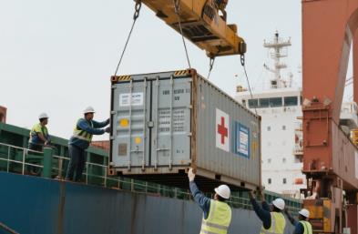 散貨船海運拼箱助力醫(yī)療用品高效出海